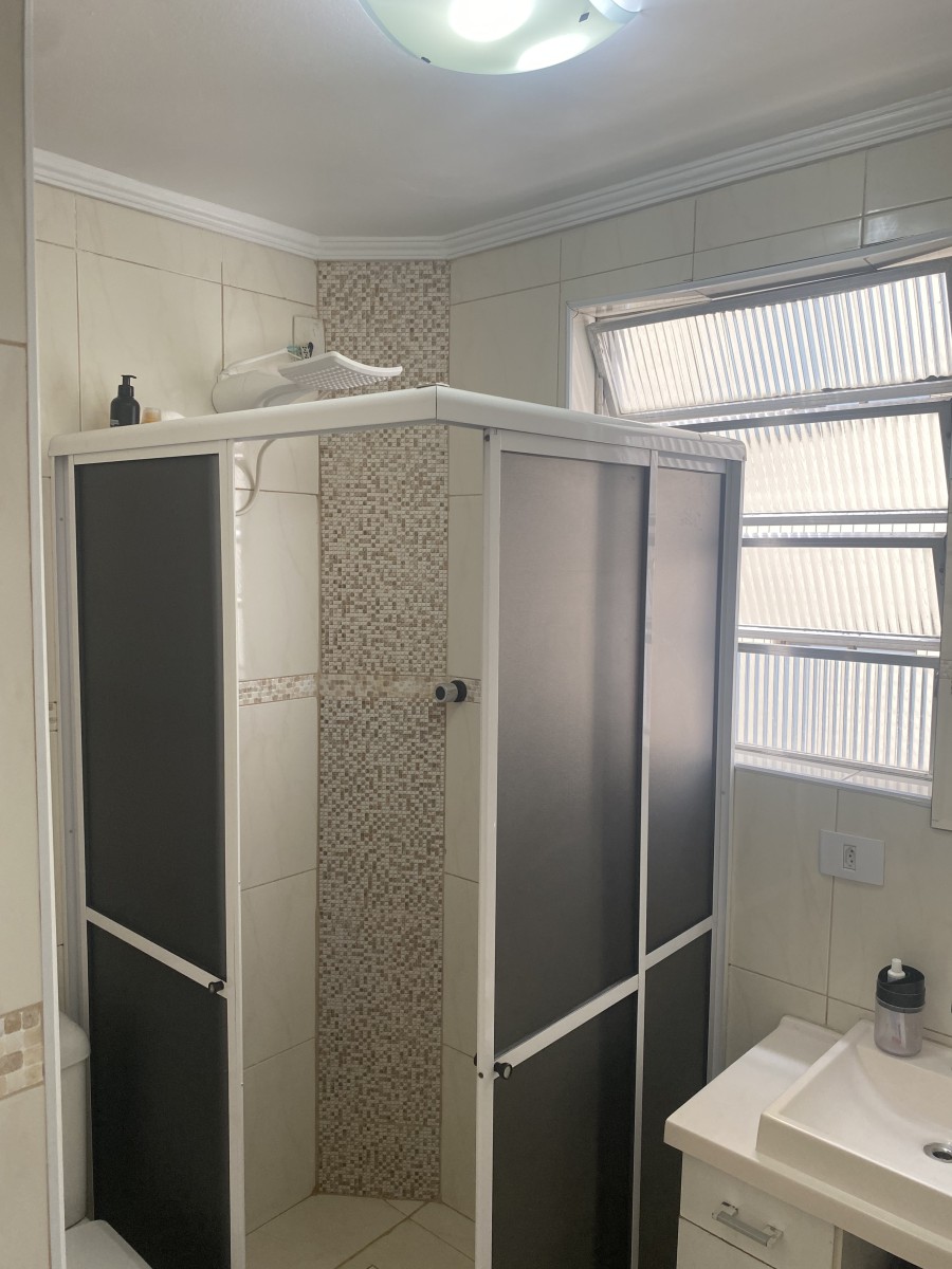 Apartamento à Venda com 1 Dormitório e Garagem – 50m da Praia do Gonzaguinha, São Vicente-SP