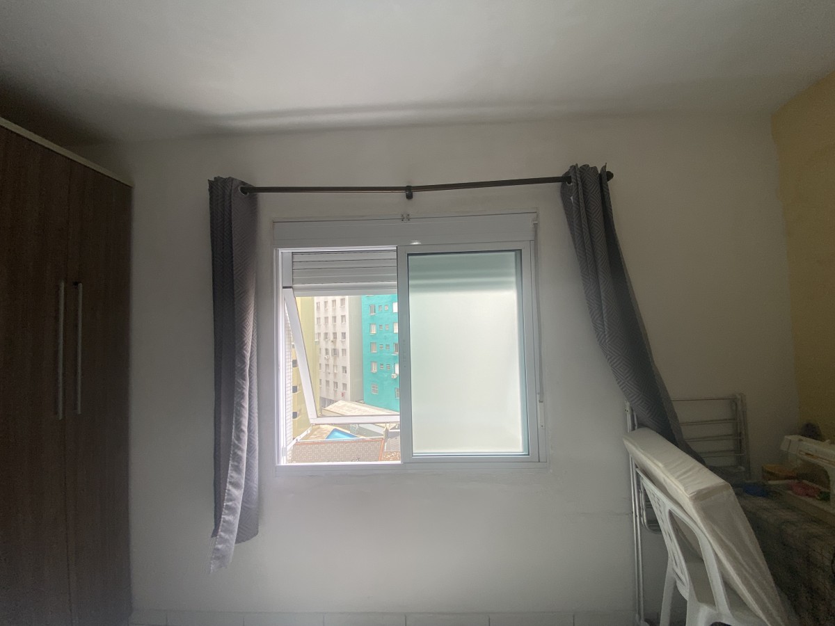 Apartamento à Venda com 1 Dormitório e Garagem – 50m da Praia do Gonzaguinha, São Vicente-SP