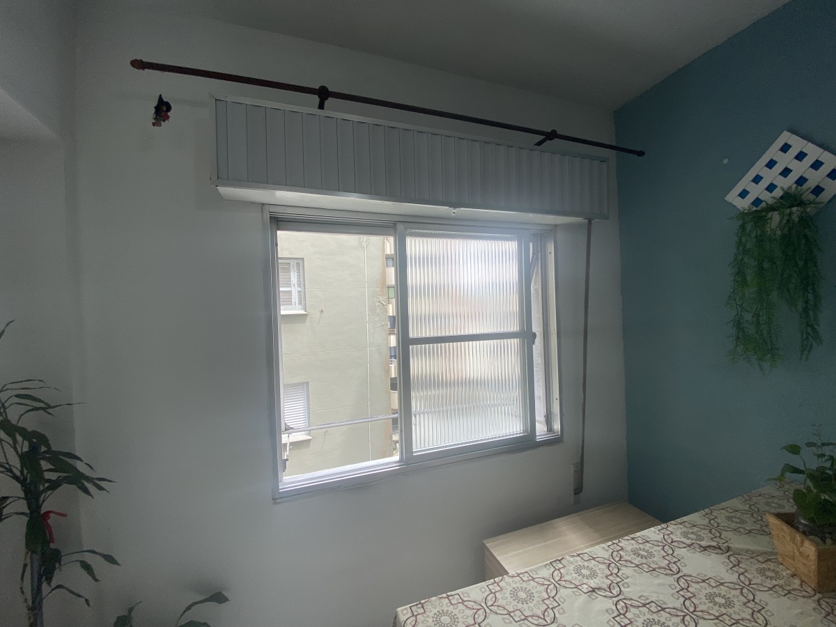 Apartamento à Venda com 1 Dormitório e Garagem – 50m da Praia do Gonzaguinha, São Vicente-SP