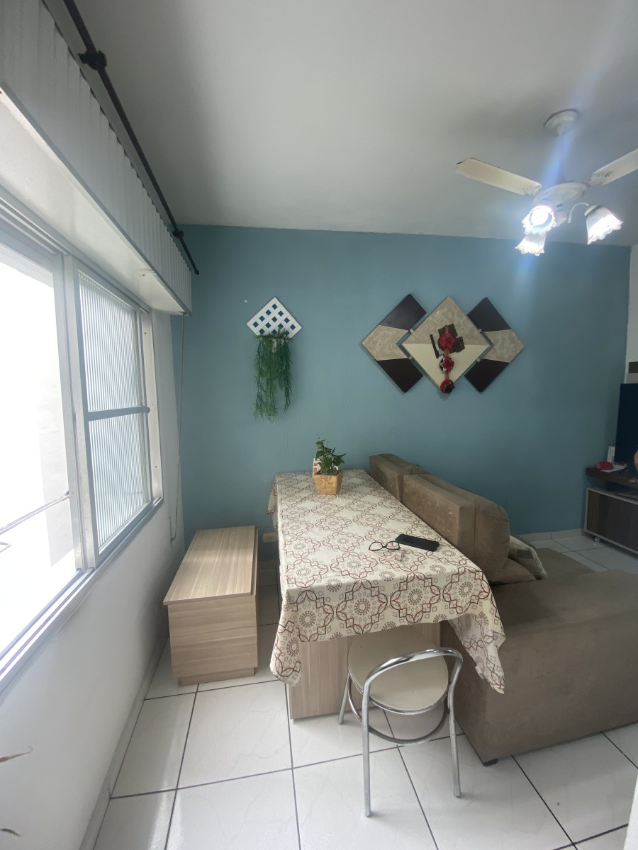 Apartamento à Venda com 1 Dormitório e Garagem – 50m da Praia do Gonzaguinha, São Vicente-SP