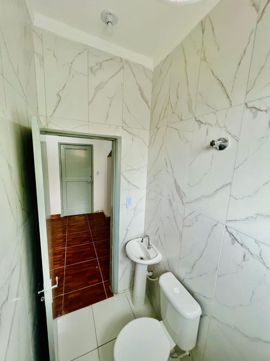 Apartamento de 1 dormitório com garagem à venda em São Vicente/SP.