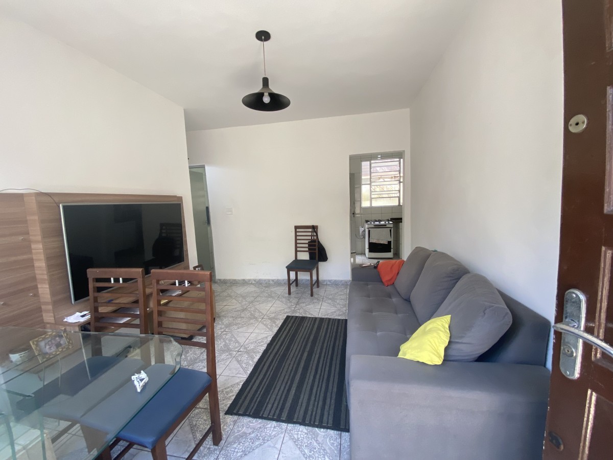 Apartamento à Venda no Coração de Santos - SP – Térreo com Garagem e 2 Quartos! - Macuco