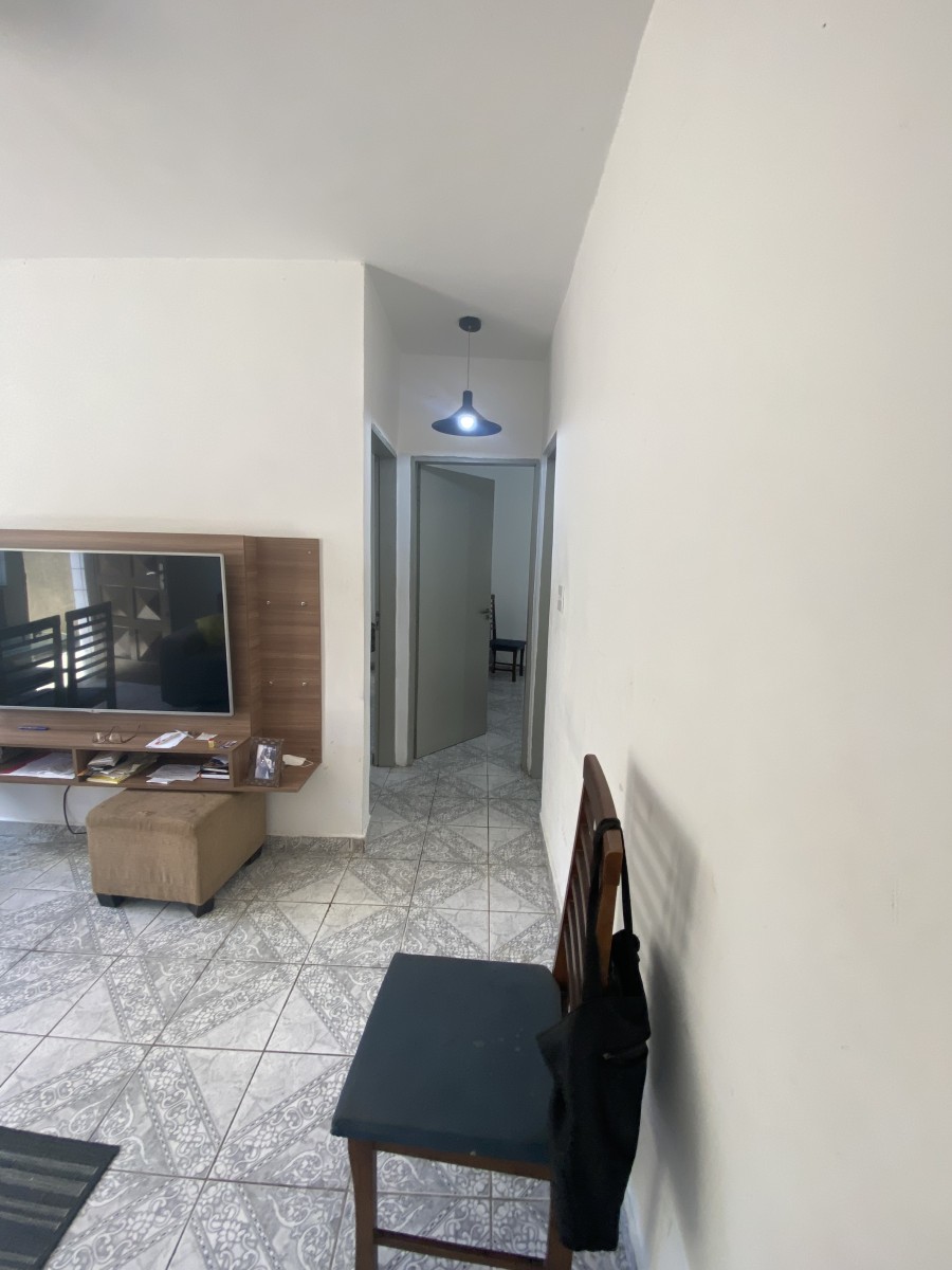 Apartamento à Venda no Coração de Santos - SP – Térreo com Garagem e 2 Quartos! - Macuco