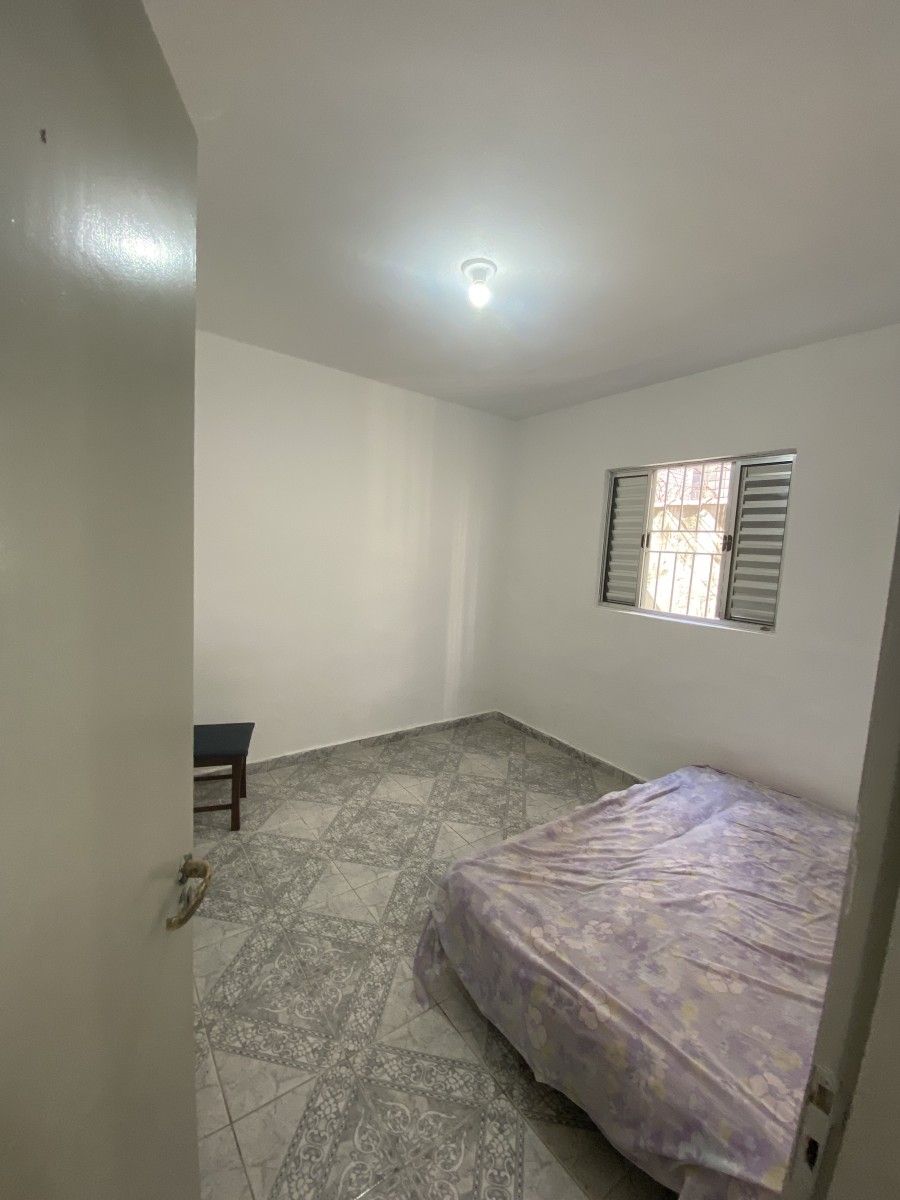 Apartamento à Venda no Coração de Santos - SP – Térreo com Garagem e 2 Quartos! - Macuco