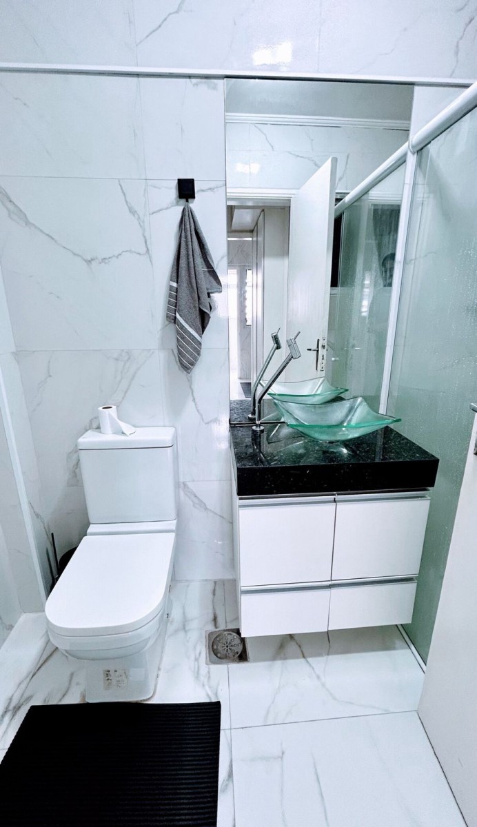 Apartamento à venda Sala Living com garagem em São Vicente/SP.