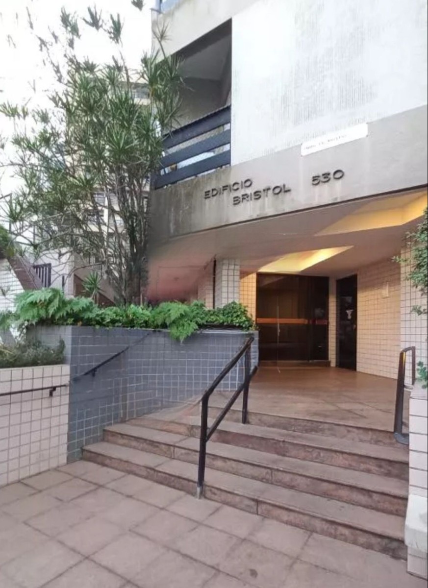 Apartamento à venda Sala Living com garagem em São Vicente/SP.