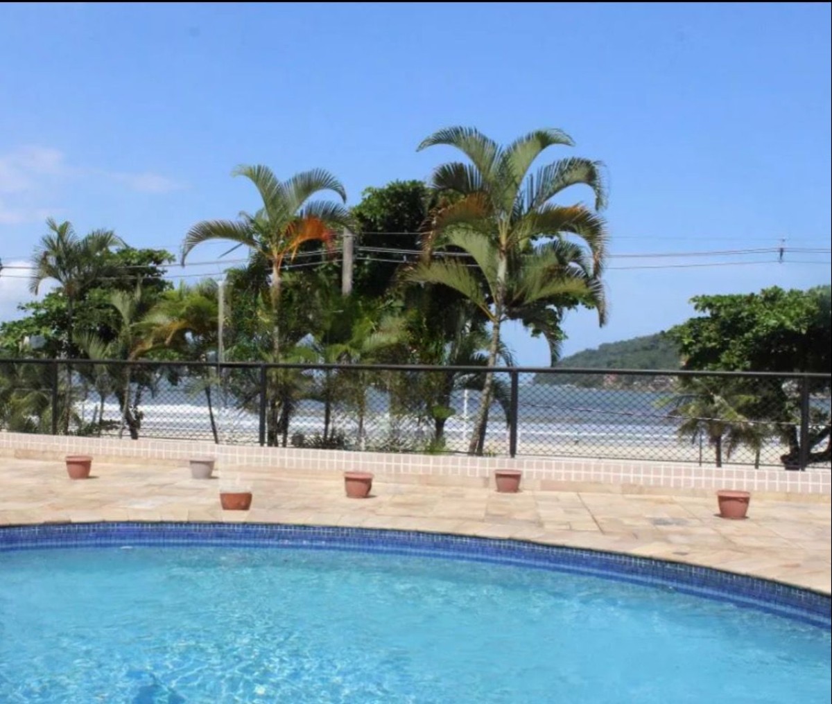 Apartamento à venda Sala Living com garagem em São Vicente/SP.