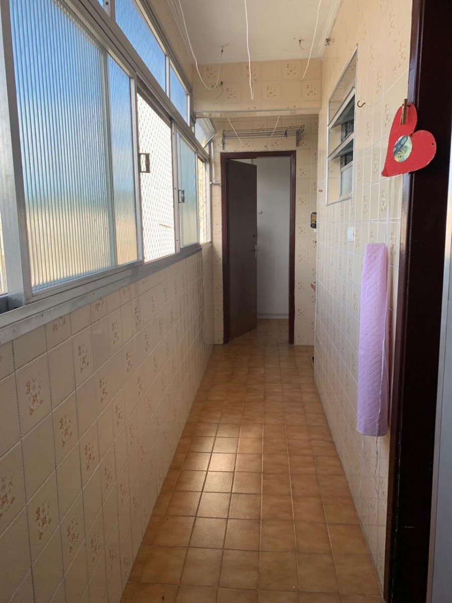 Apartamento à Venda, 3 Quartos, Sacada, Reformado na Rua Jacob Emmerick – São Vicente-SP