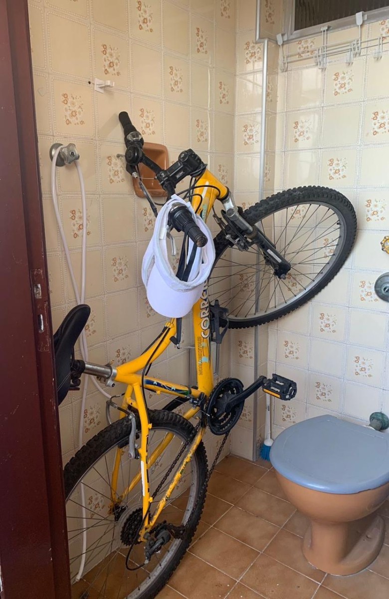 Apartamento à Venda, 3 Quartos, Sacada, Reformado na Rua Jacob Emmerick – São Vicente-SP