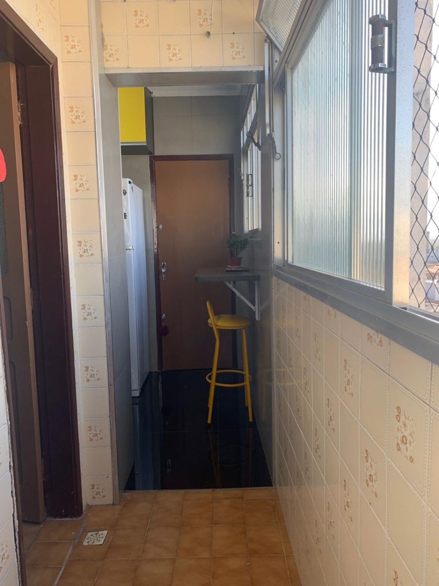 Apartamento à Venda, 3 Quartos, Sacada, Reformado na Rua Jacob Emmerick – São Vicente-SP