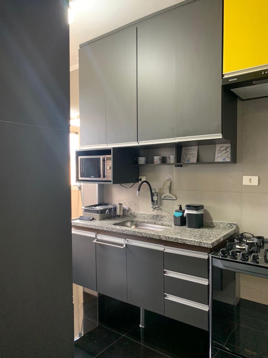 Apartamento à Venda, 3 Quartos, Sacada, Reformado na Rua Jacob Emmerick – São Vicente-SP