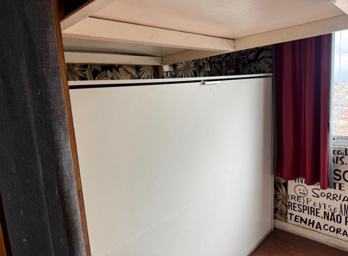 Apartamento à venda sala living com garagem em São Vicente/SP.