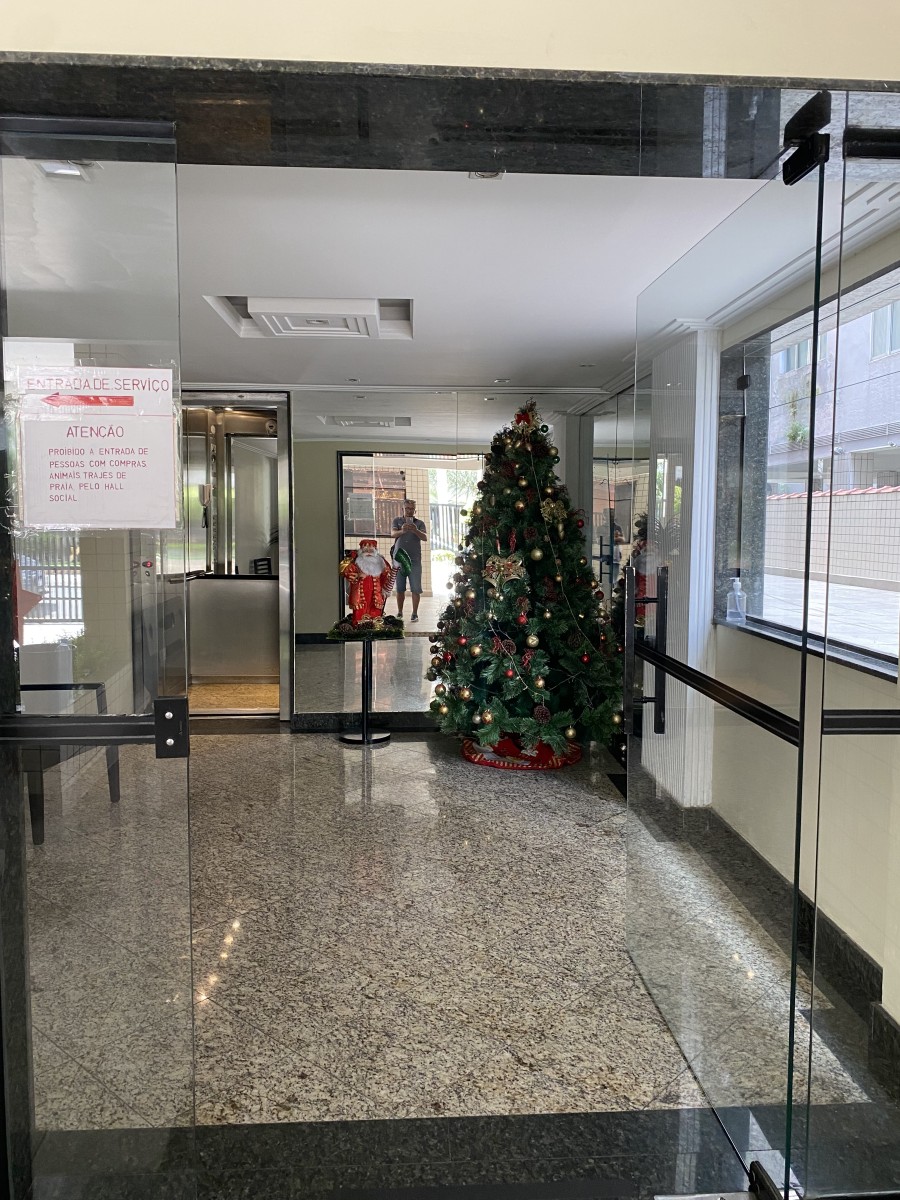 ALUGA-SE PARA TEMPORADA 2 DORMITÓRIOS A 100 METROS DA PRAIA DO GONZAGUINHA SÃO VICENTE/SP
