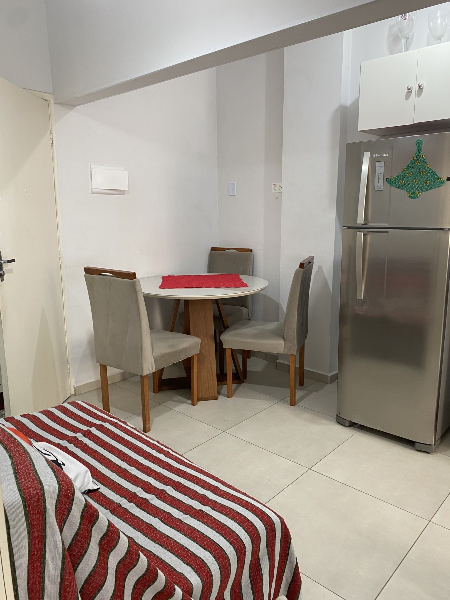 ALUGA-SE PARA TEMPORADA 2 DORMITÓRIOS A 100 METROS DA PRAIA DO GONZAGUINHA SÃO VICENTE/SP