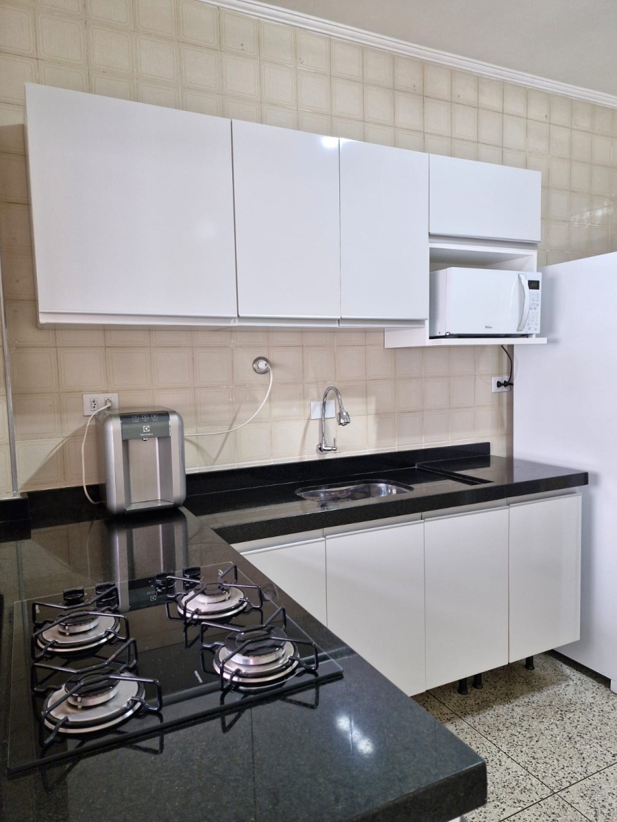 Apartamento à Venda no Centro de São Vicente – 1 Dormitório com Garagem