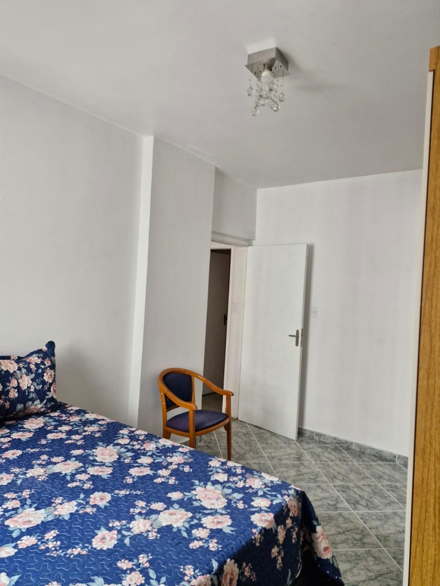 Apartamento à Venda no Centro de São Vicente – 1 Dormitório com Garagem