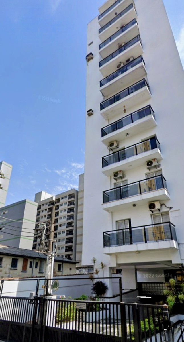 Apartamento à Venda no Centro de São Vicente – 1 Dormitório com Garagem