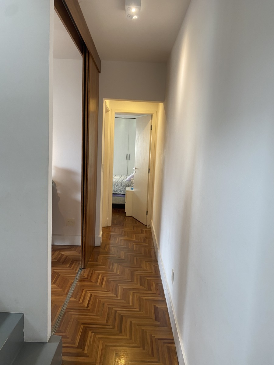 🏖️ Cobertura Duplex à Venda no Gonzaga – 2 Dormitórios, Piscina Privativa e 2 Vagas | Santos SP