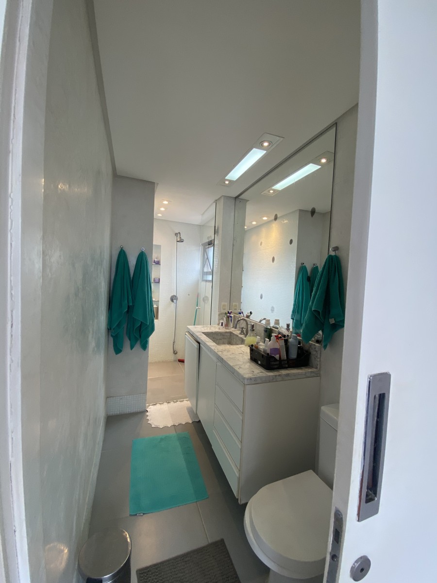 🏖️ Cobertura Duplex à Venda no Gonzaga – 2 Dormitórios, Piscina Privativa e 2 Vagas | Santos SP