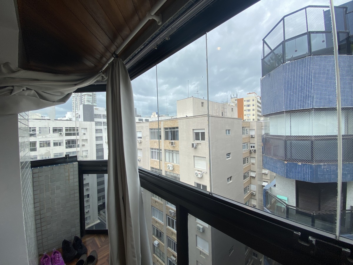 🏖️ Cobertura Duplex à Venda no Gonzaga – 2 Dormitórios, Piscina Privativa e 2 Vagas | Santos SP