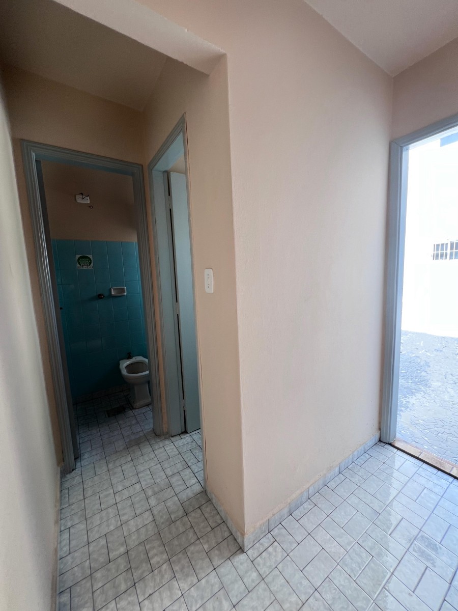 Sala Comercial à Venda no Centro de São Vicente - SP