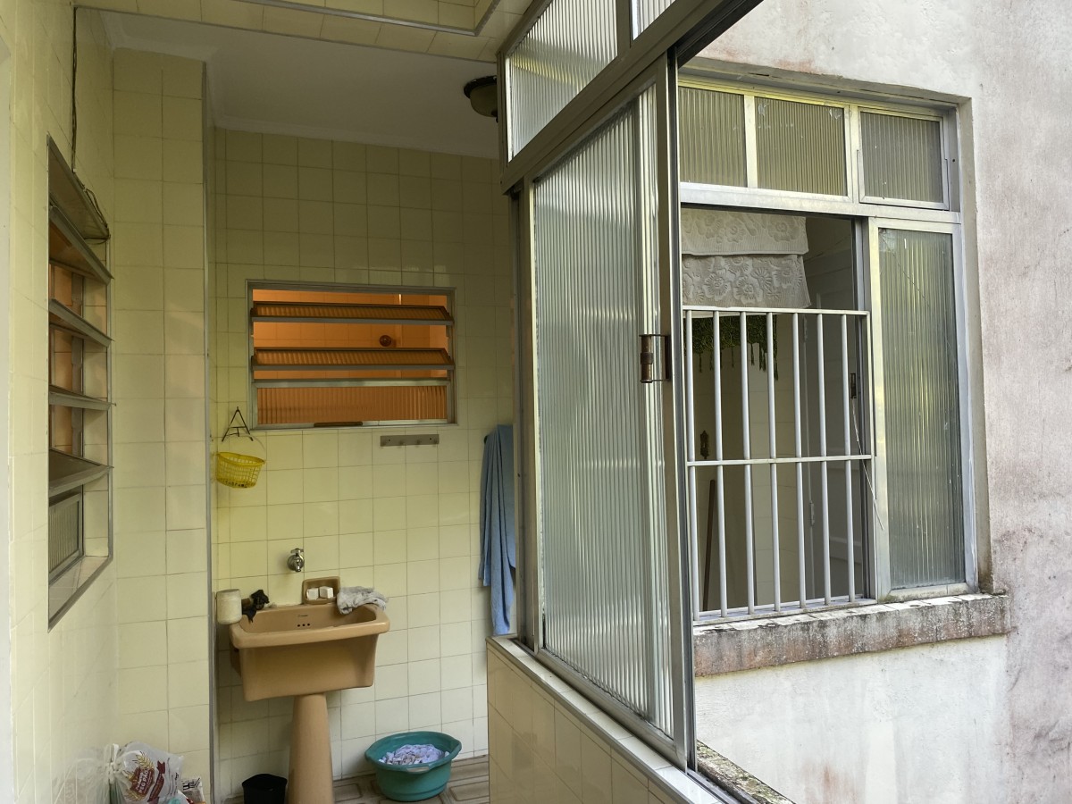 Apartamento à Venda Frente ao Mar em São Vicente | 110m² | 3 Quartos | 1 Vagas