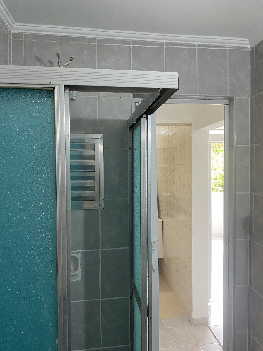 Apartamento à Venda em Frente a Praça da Biquinha – Centro de São Vicente-SP