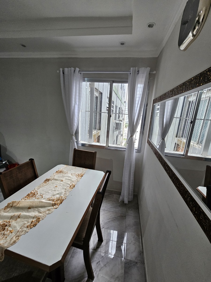 Apartamento de 1 dormitório à venda com garagem em São Vicente/SP