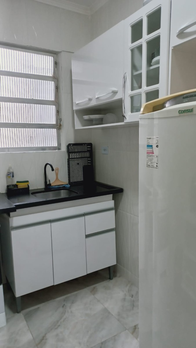 Apartamento de 1 dormitório à venda com garagem em São Vicente/SP