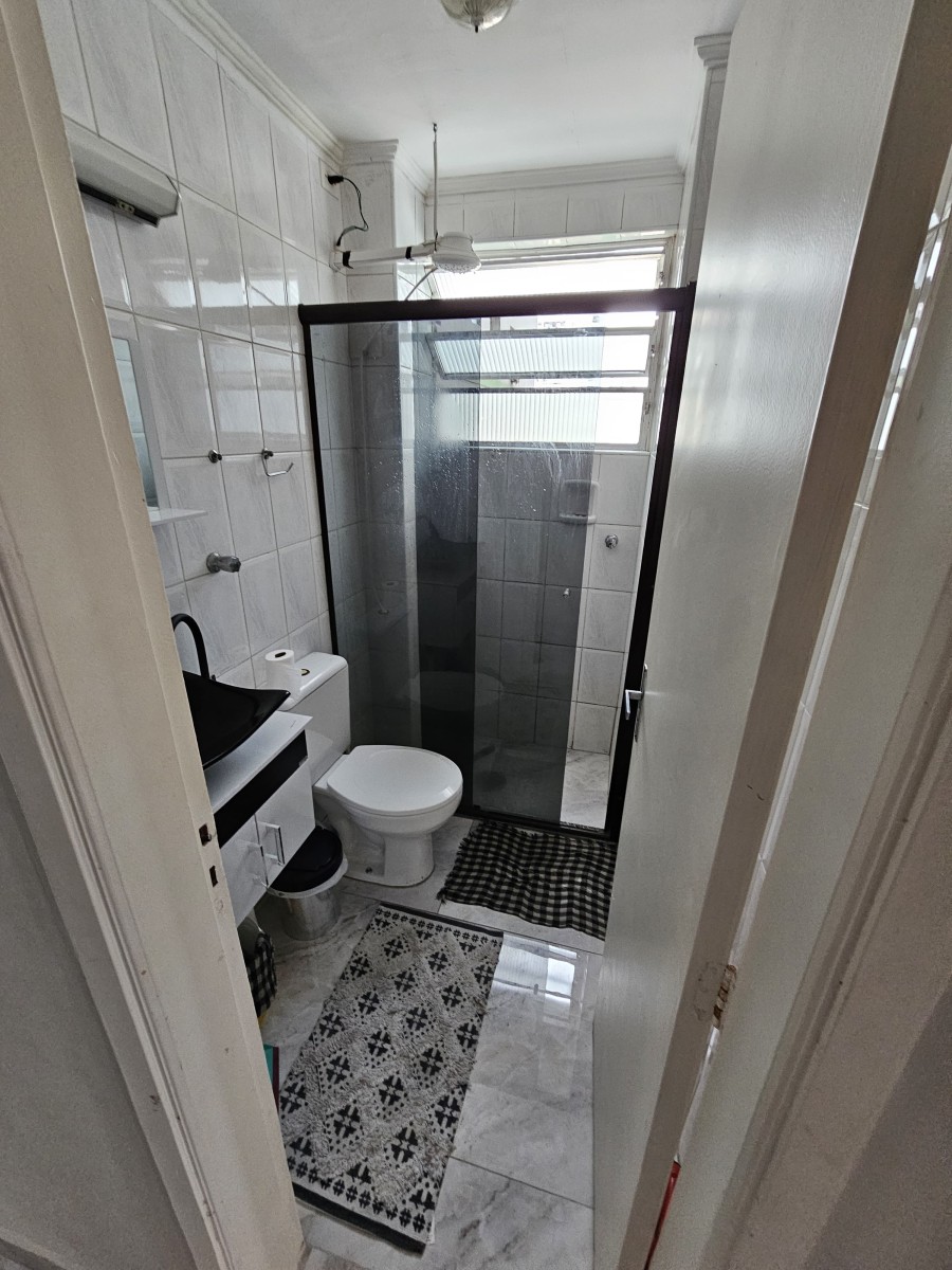 Apartamento de 1 dormitório à venda com garagem em São Vicente/SP