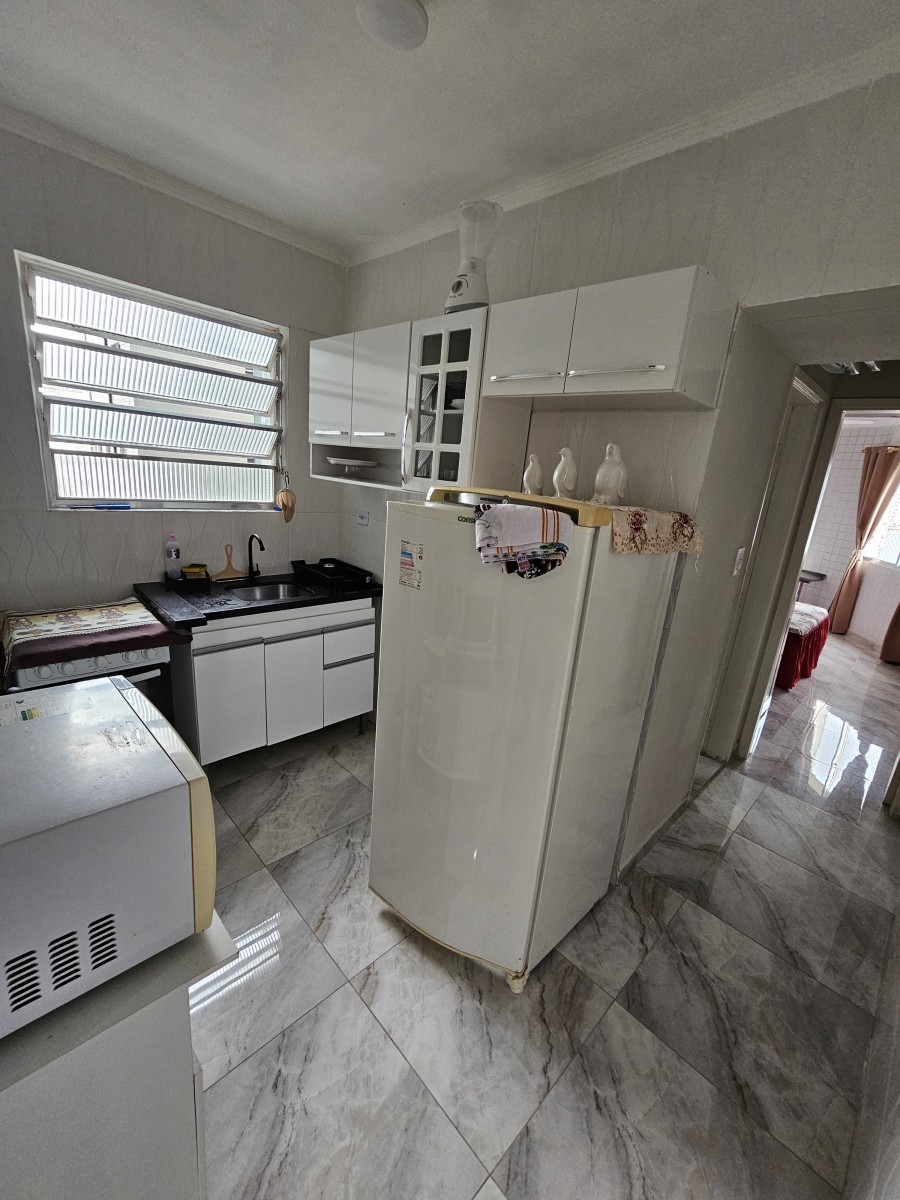 Apartamento de 1 dormitório à venda com garagem em São Vicente/SP