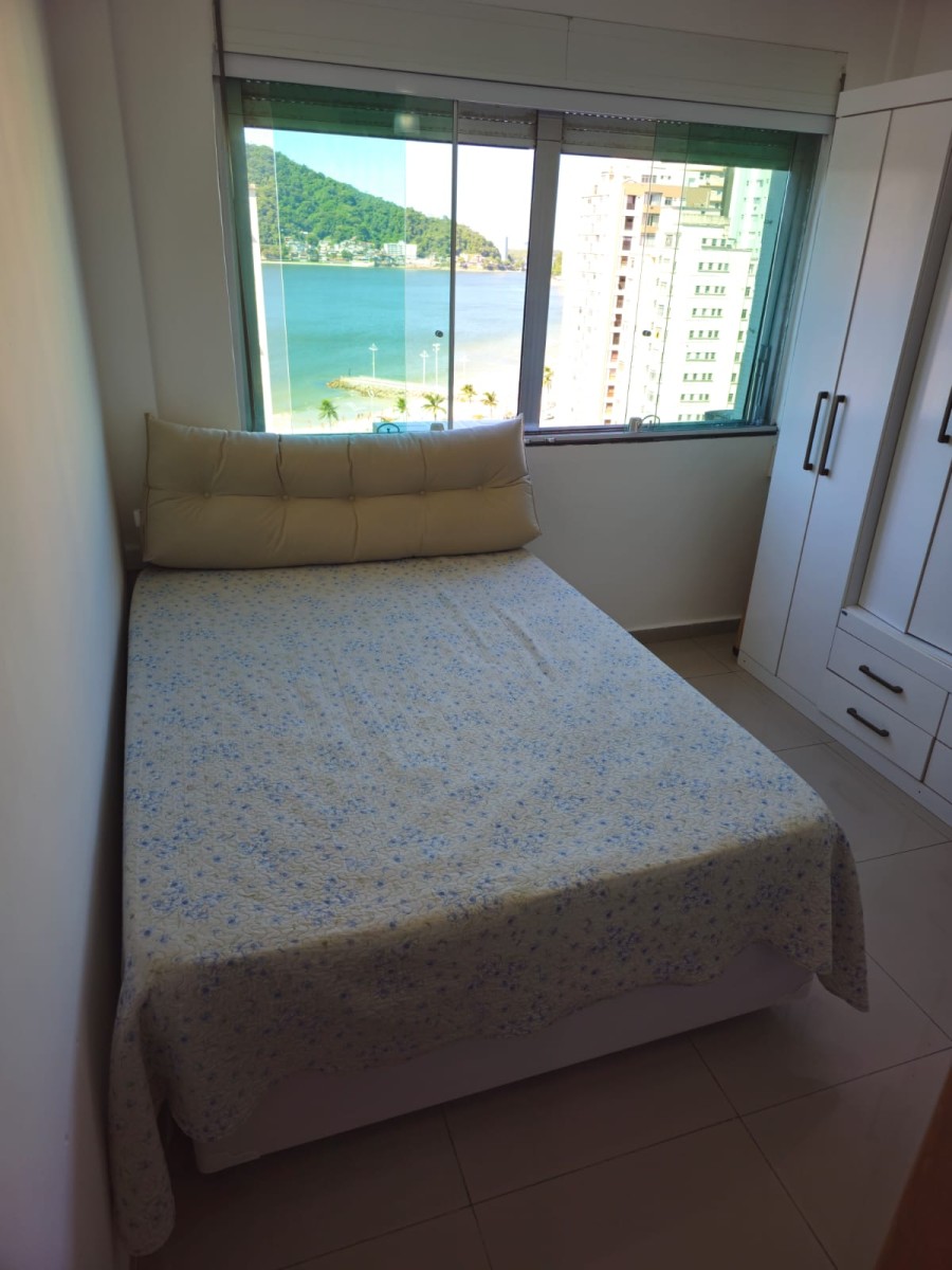 Apartamento à venda de 1 dormitório com garagem em São Vicente/SP