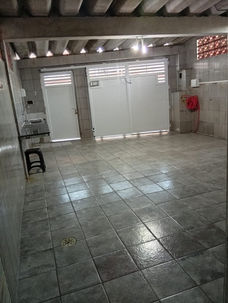 Casa à Venda no Parque Bitaru - 2 Dormitórios, Garagem,  São Vicente , SP