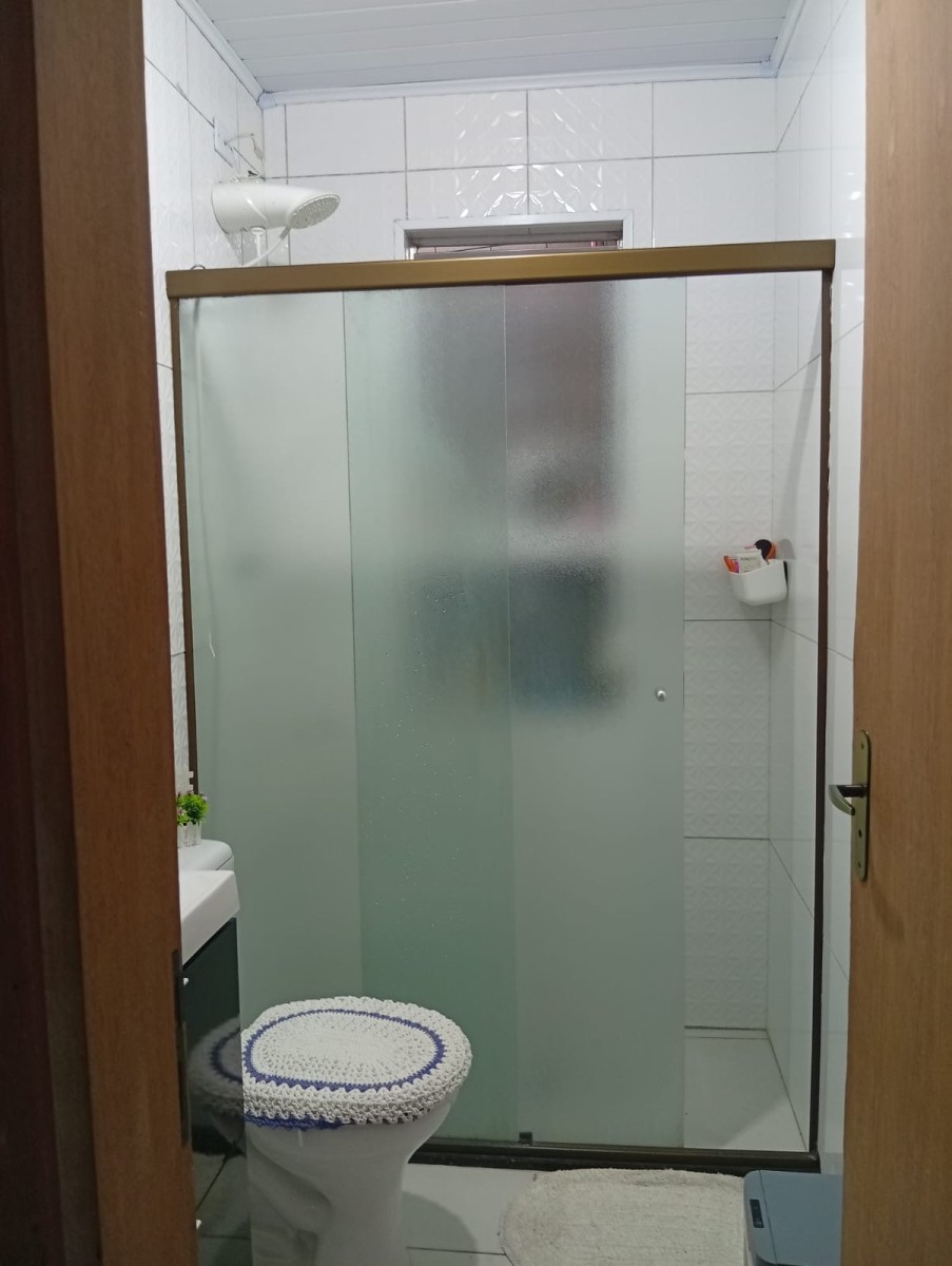 Casa à Venda no Parque Bitaru - 2 Dormitórios, Garagem,  São Vicente , SP