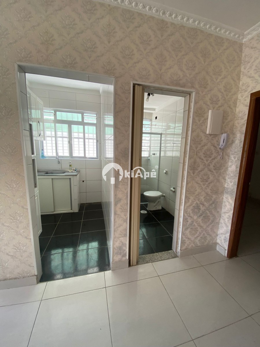 Apartamento à venda de 1 dormitório térreo em São Vicente/ SP.