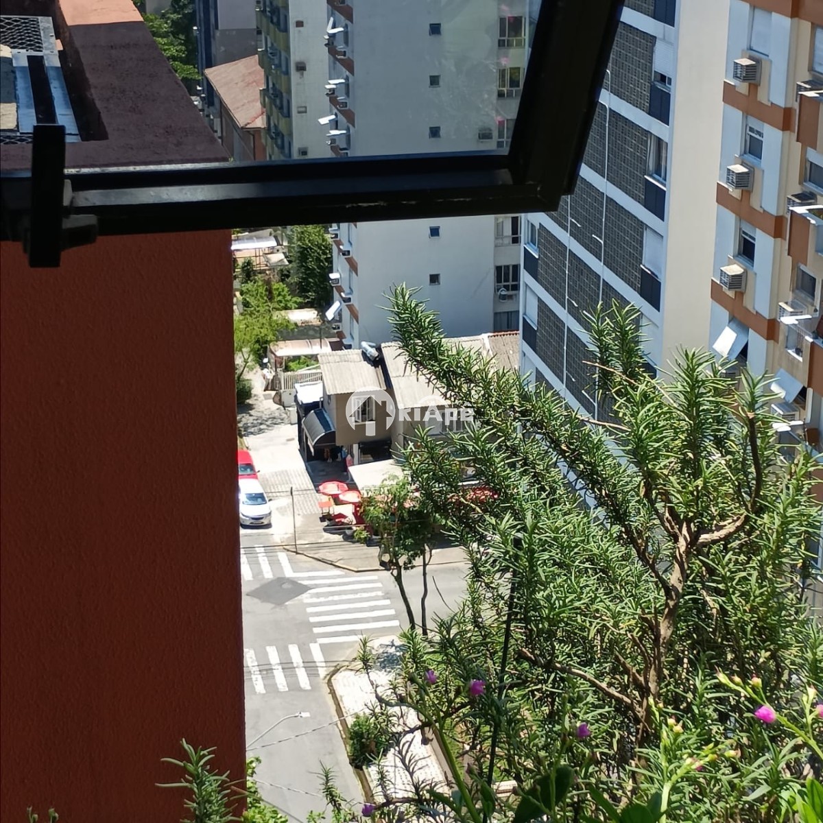 Apartamento à venda 2 quartos, garagem, frente para o mar - Itararé São Vicente, SP