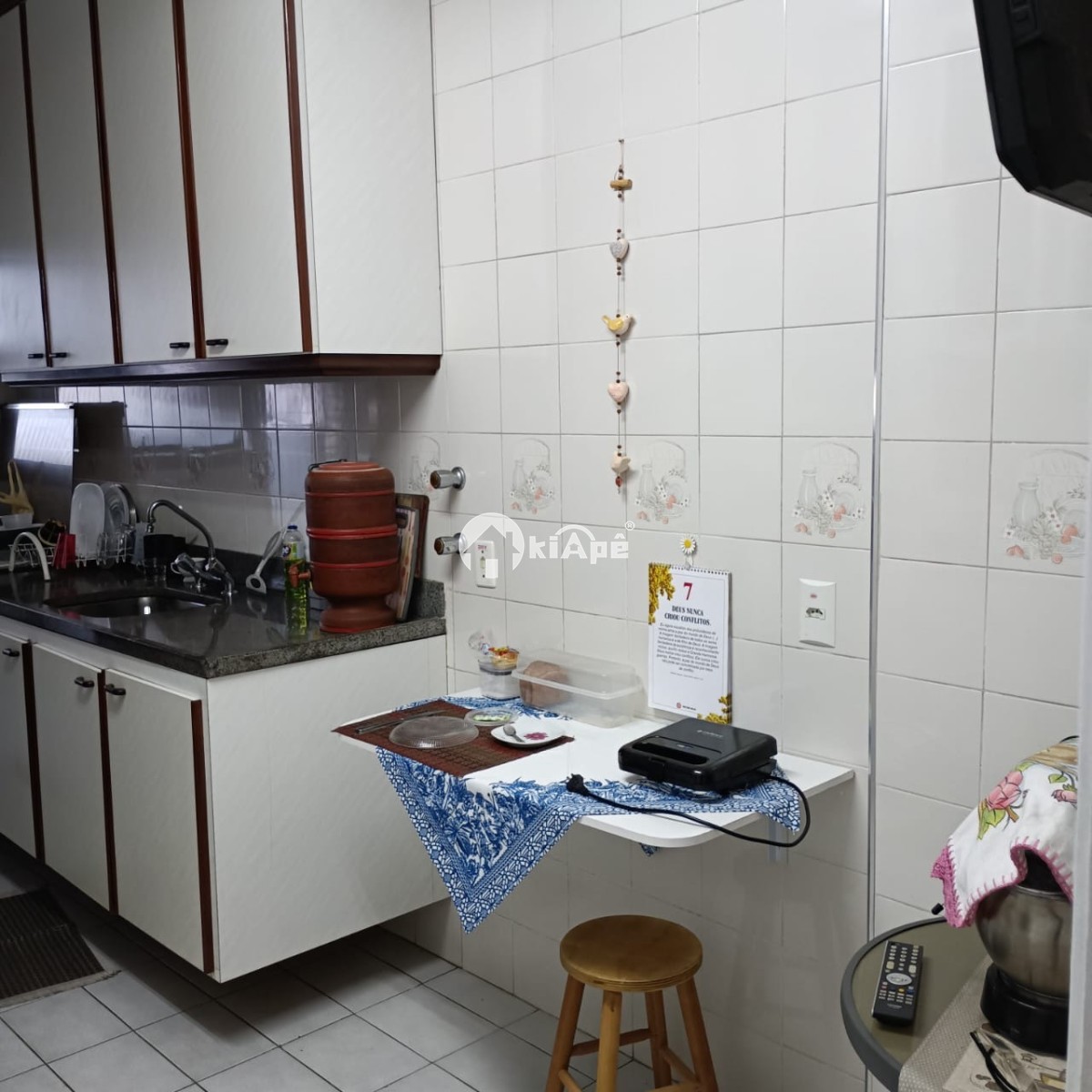 Apartamento à venda 2 quartos, garagem, frente para o mar - Itararé São Vicente, SP