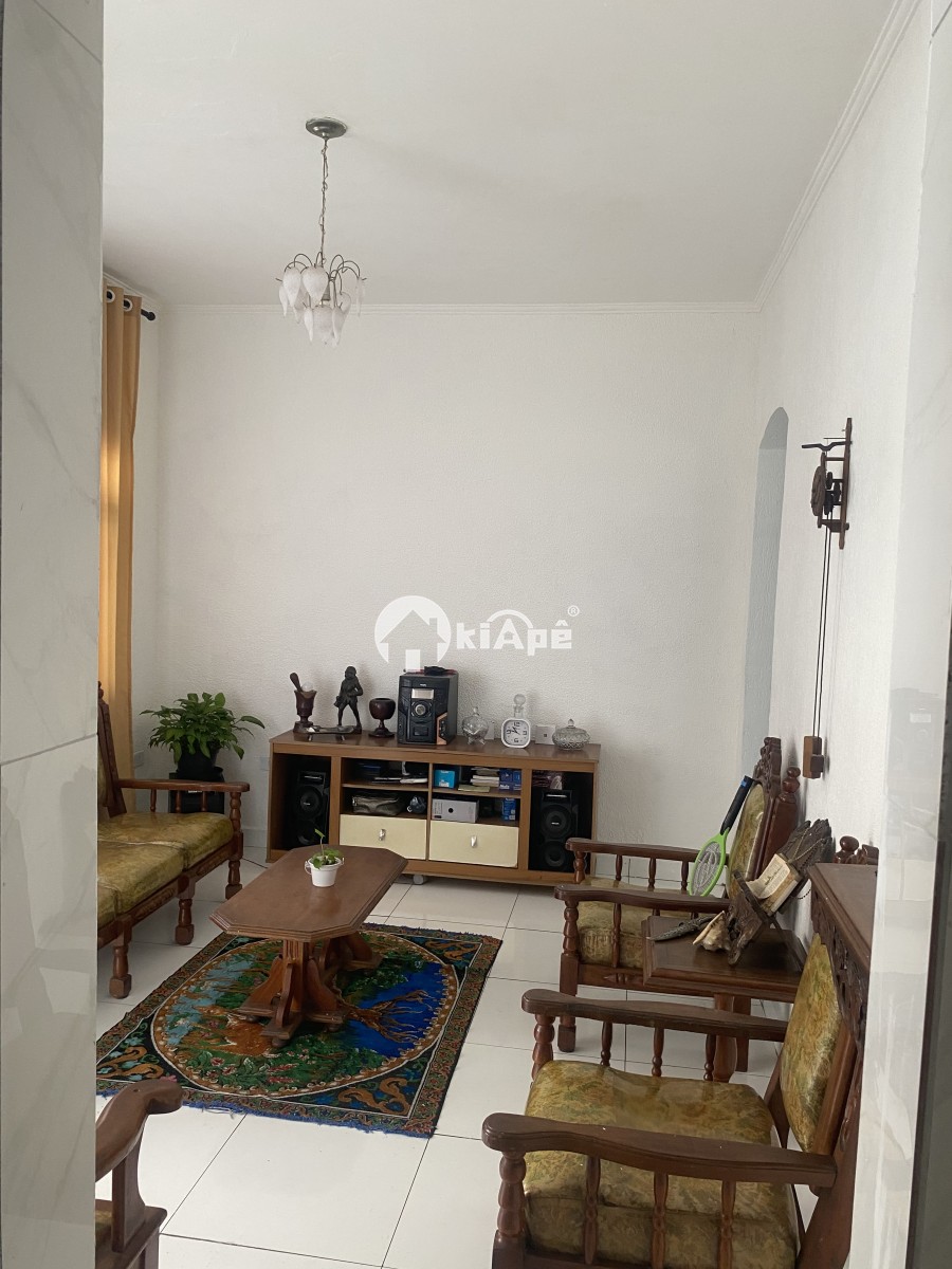 Casa 3 Quartos à Venda no Centro de São Vicente – Edícula e a 500m da Praia