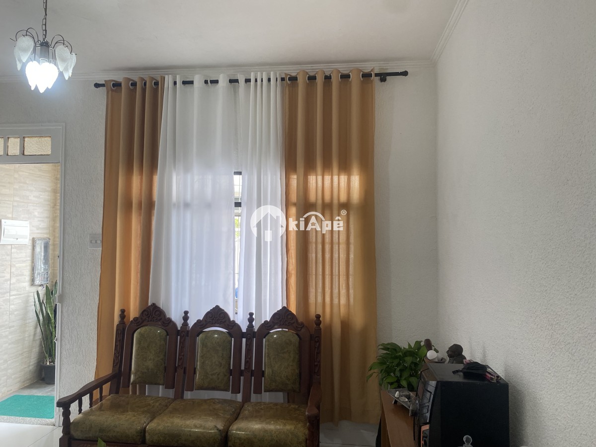 Casa 3 Quartos à Venda no Centro de São Vicente – Edícula e a 500m da Praia