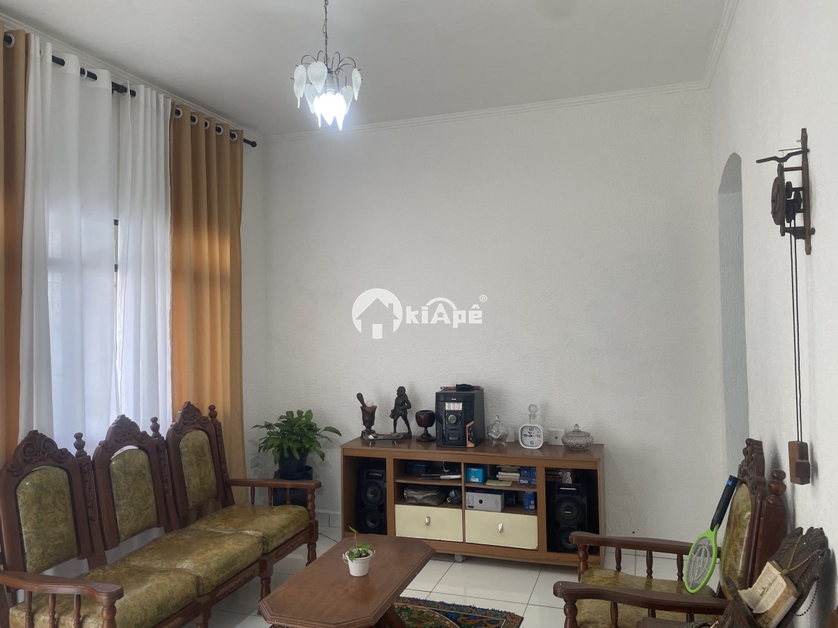 Casa 3 Quartos à Venda no Centro de São Vicente – Edícula e a 500m da Praia