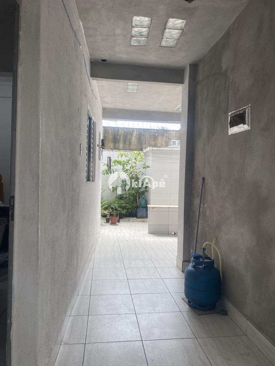 Casa 3 Quartos à Venda no Centro de São Vicente – Edícula e a 500m da Praia