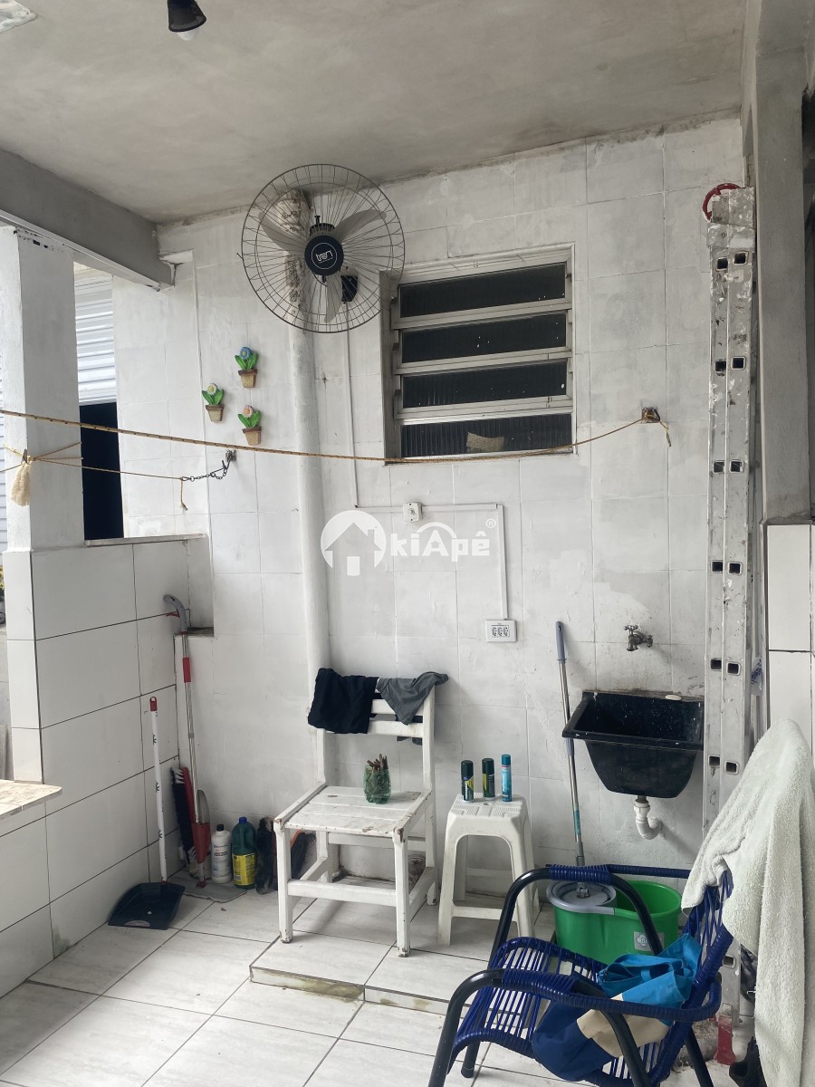 Casa 3 Quartos à Venda no Centro de São Vicente – Edícula e a 500m da Praia