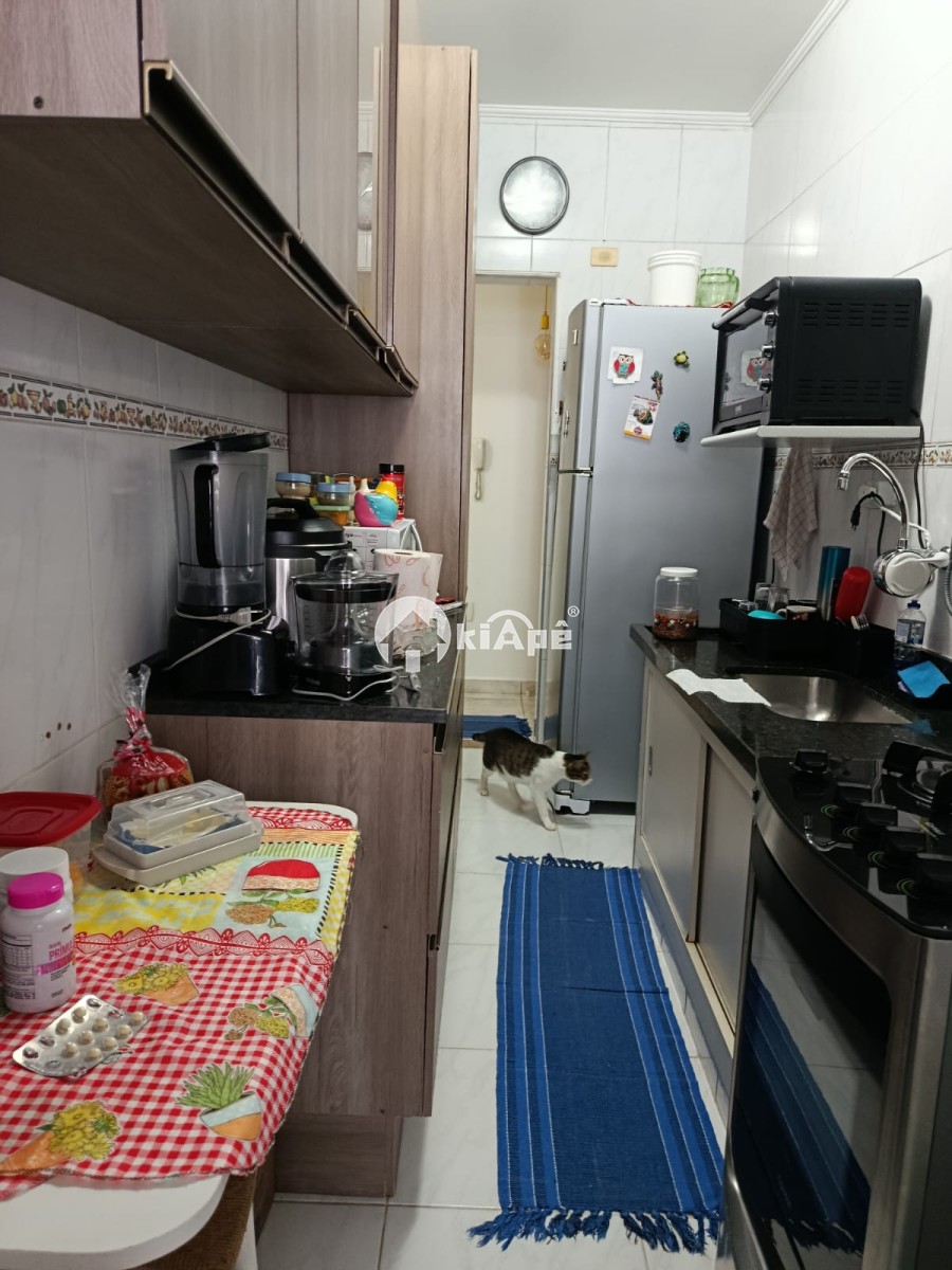 Apartamento à venda de 2 dormitórios com garagem em São Vicente/SP.