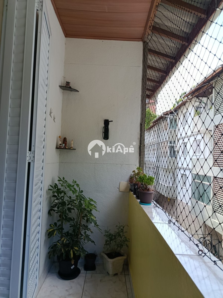 Apartamento à venda de 2 dormitórios com garagem em São Vicente/SP.