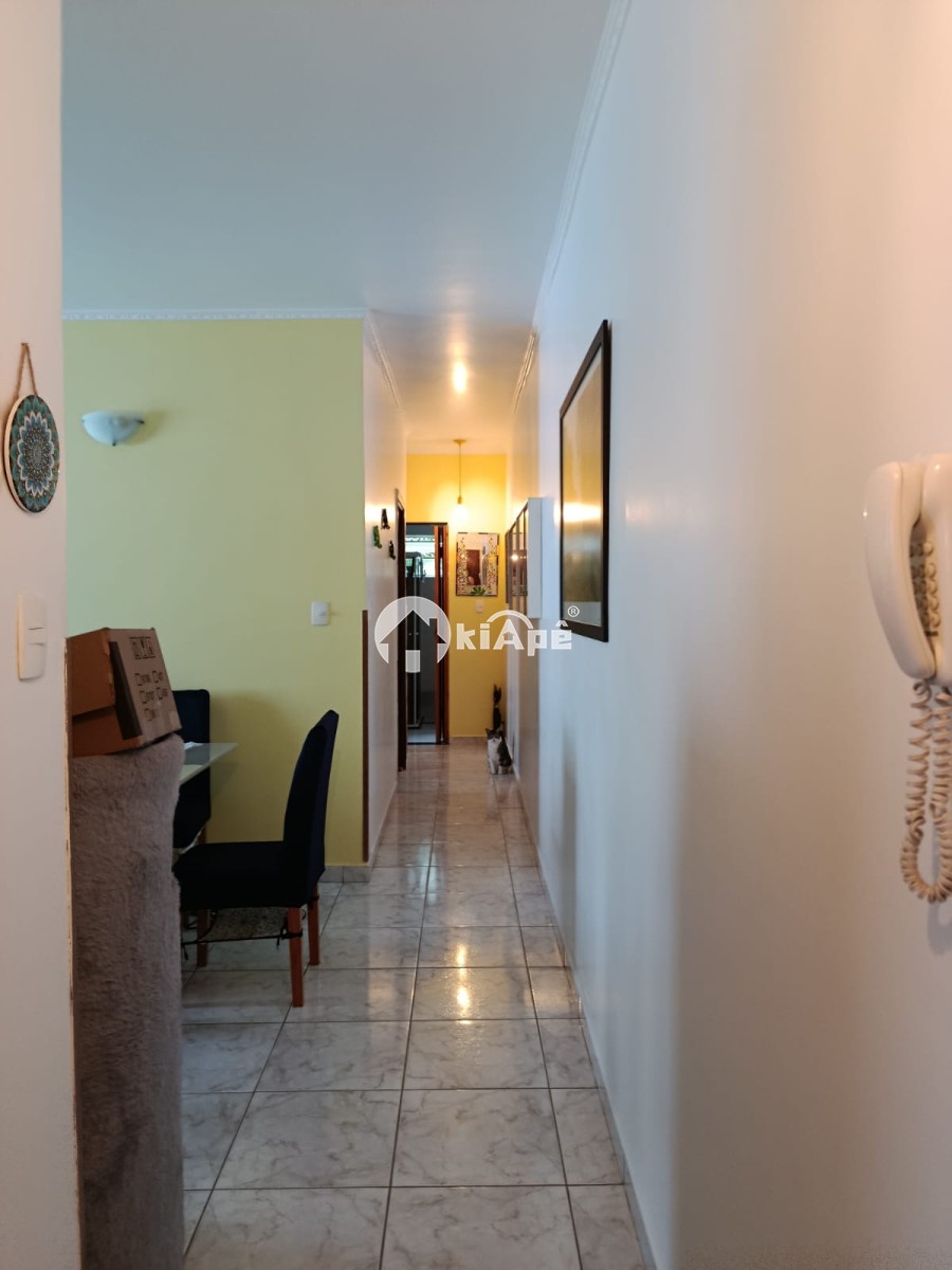 Apartamento à venda de 2 dormitórios com garagem em São Vicente/SP.