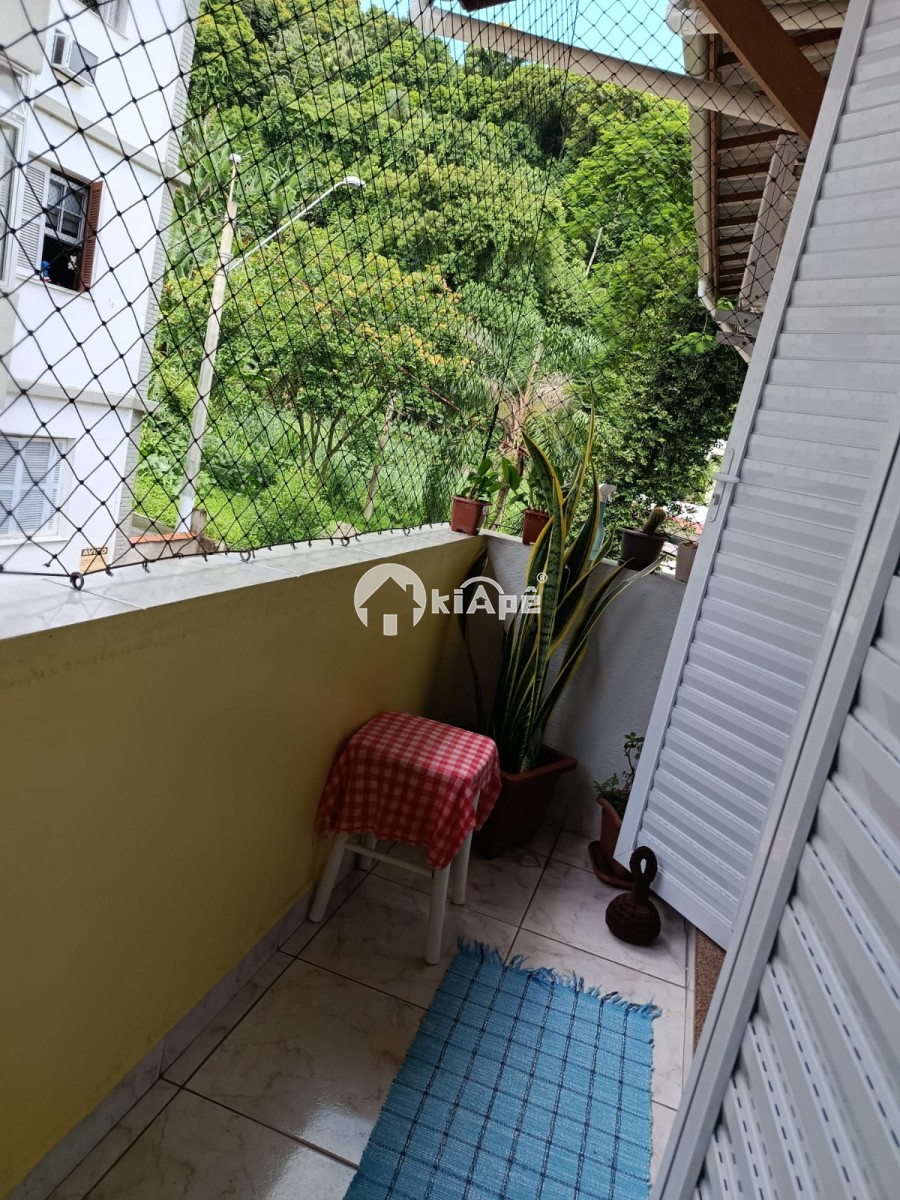 Apartamento à venda de 2 dormitórios com garagem em São Vicente/SP.