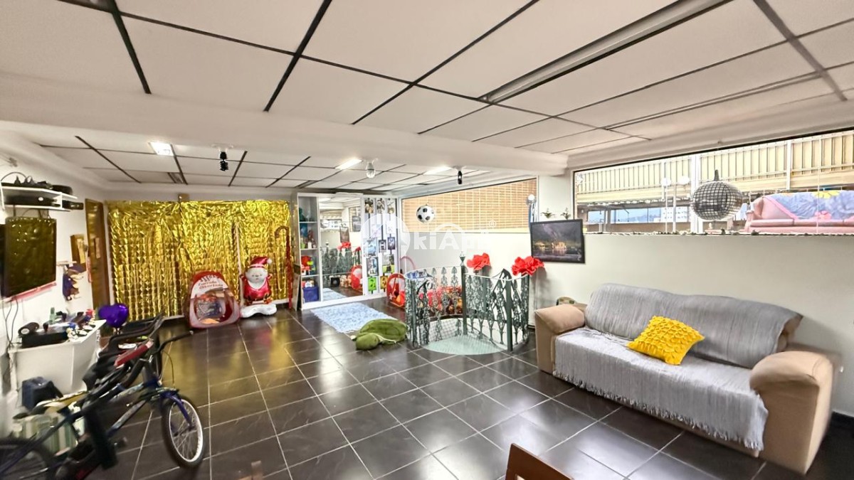 Apartamento Cobertura Duplex à Venda em São Vicente – 4 Quartos, Piscina Privativa, 3 Vagas, Centro