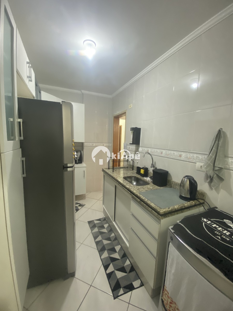 Apartamento Mobiliado à Venda no Centro de São Vicente-SP | 1 Quarto | Garagem | Próximo ao Brisamar a uma Quadra do Mar