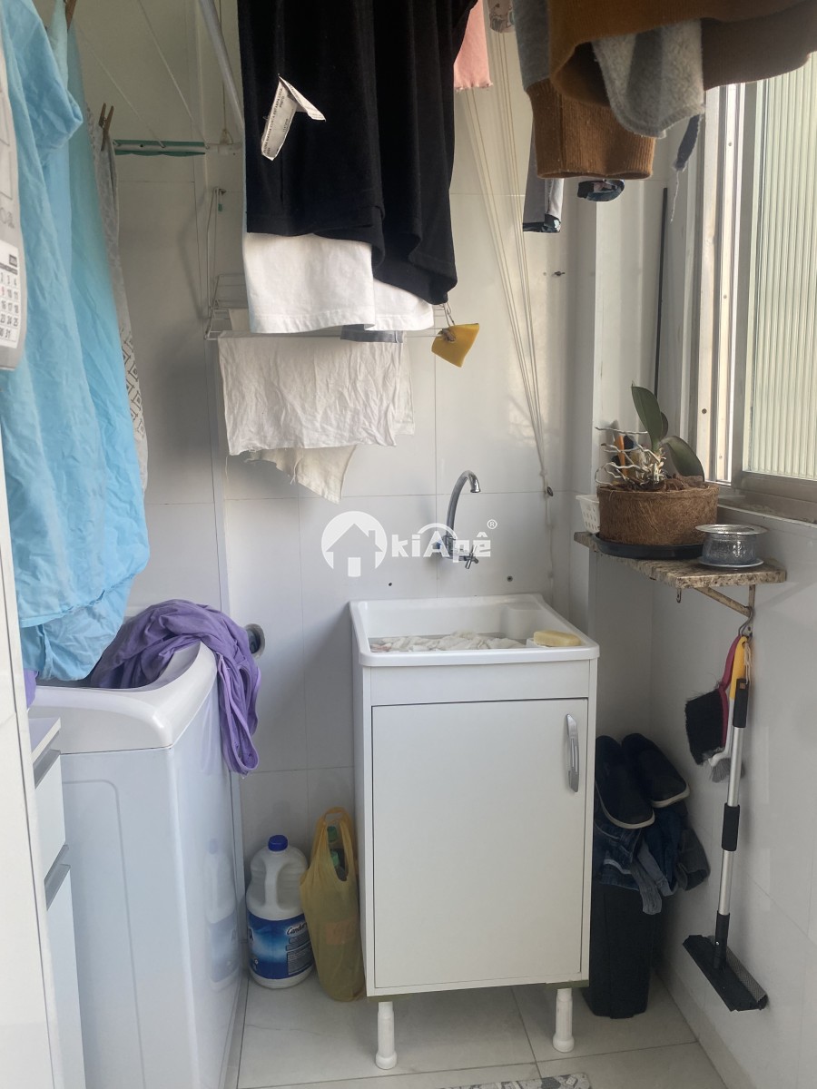 APARTAMENTO À VENDA –  REFORMADO, GARAGEM, 1 DORMITÓRIO - CENTRO DE SÃO VICENTE-SP