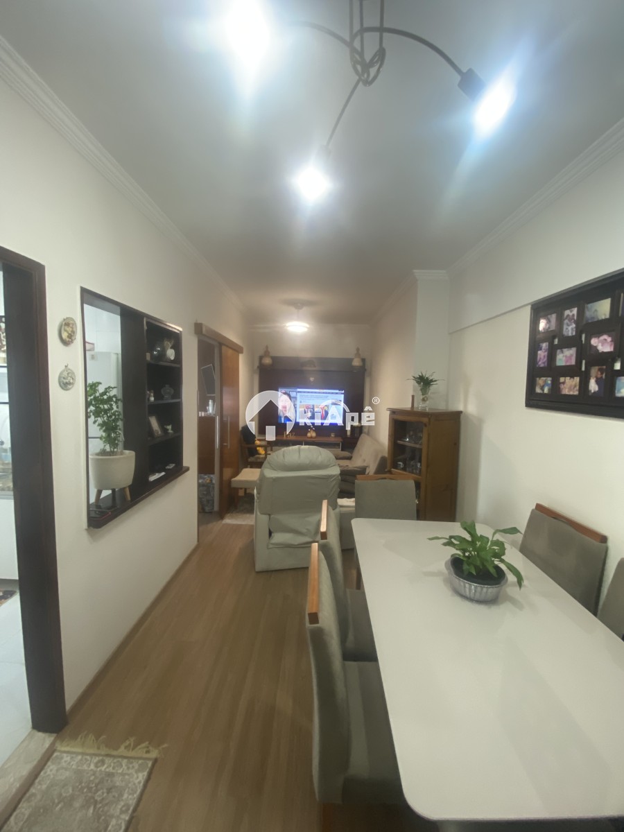 APARTAMENTO À VENDA –  REFORMADO, GARAGEM, 1 DORMITÓRIO - CENTRO DE SÃO VICENTE-SP